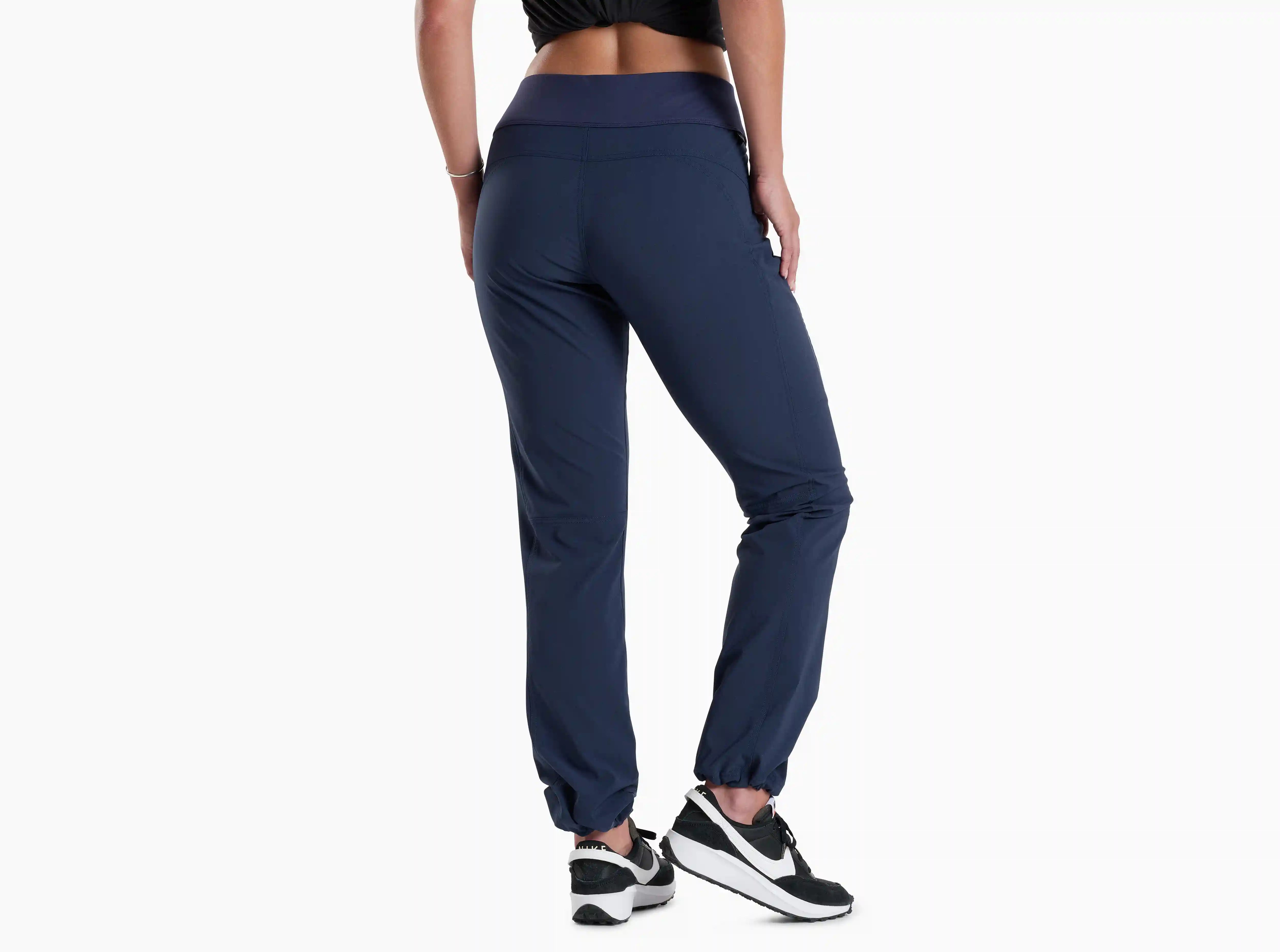 Freeflex™ Arch Pant Secondary image