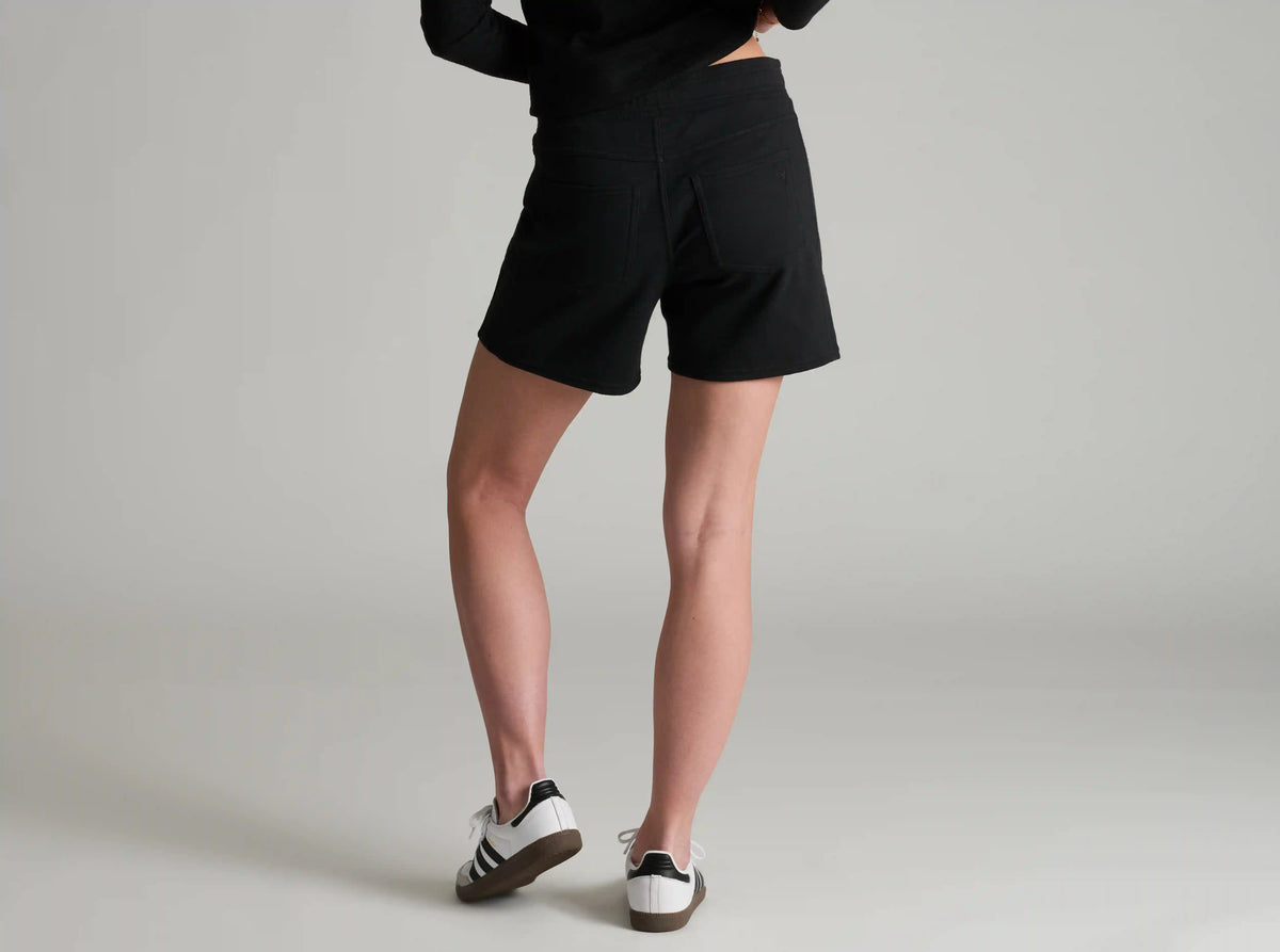 Lola™ 5" Short
