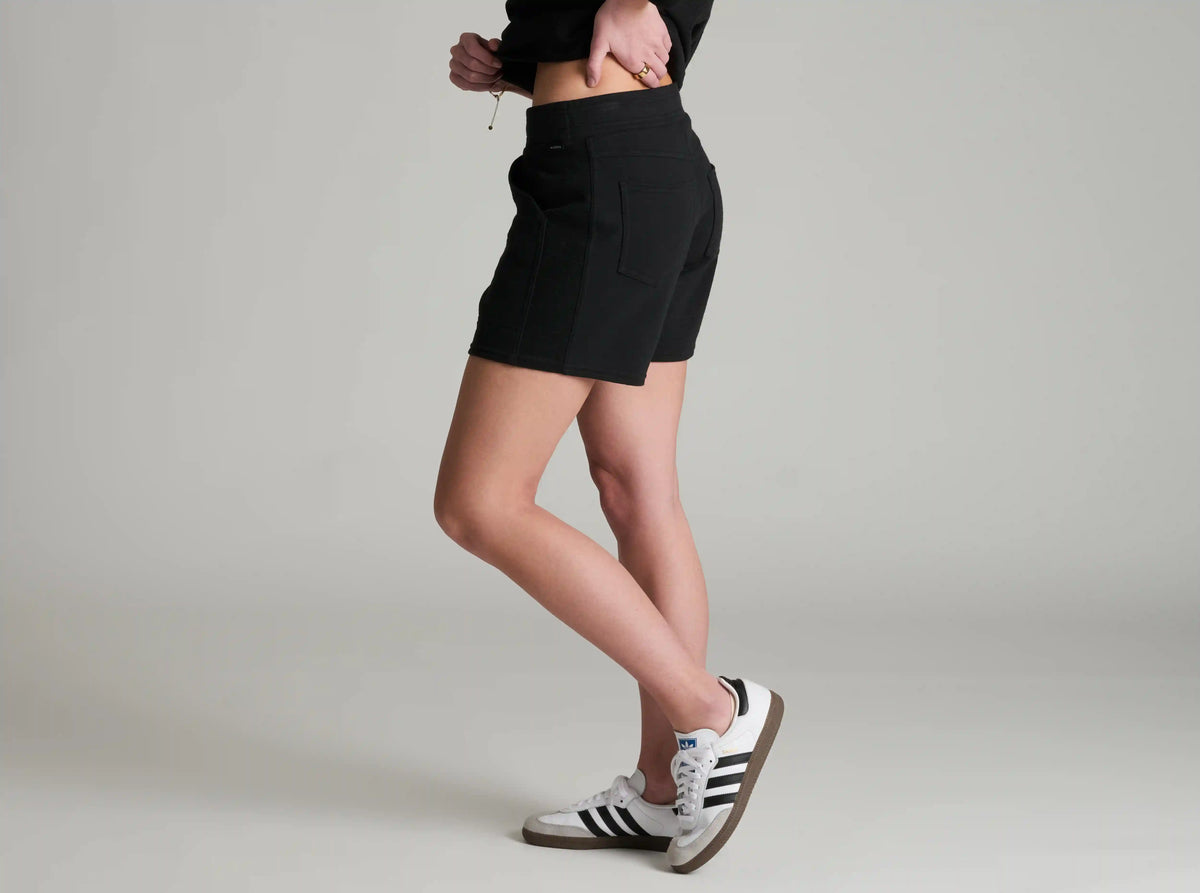 Lola™ 5" Short