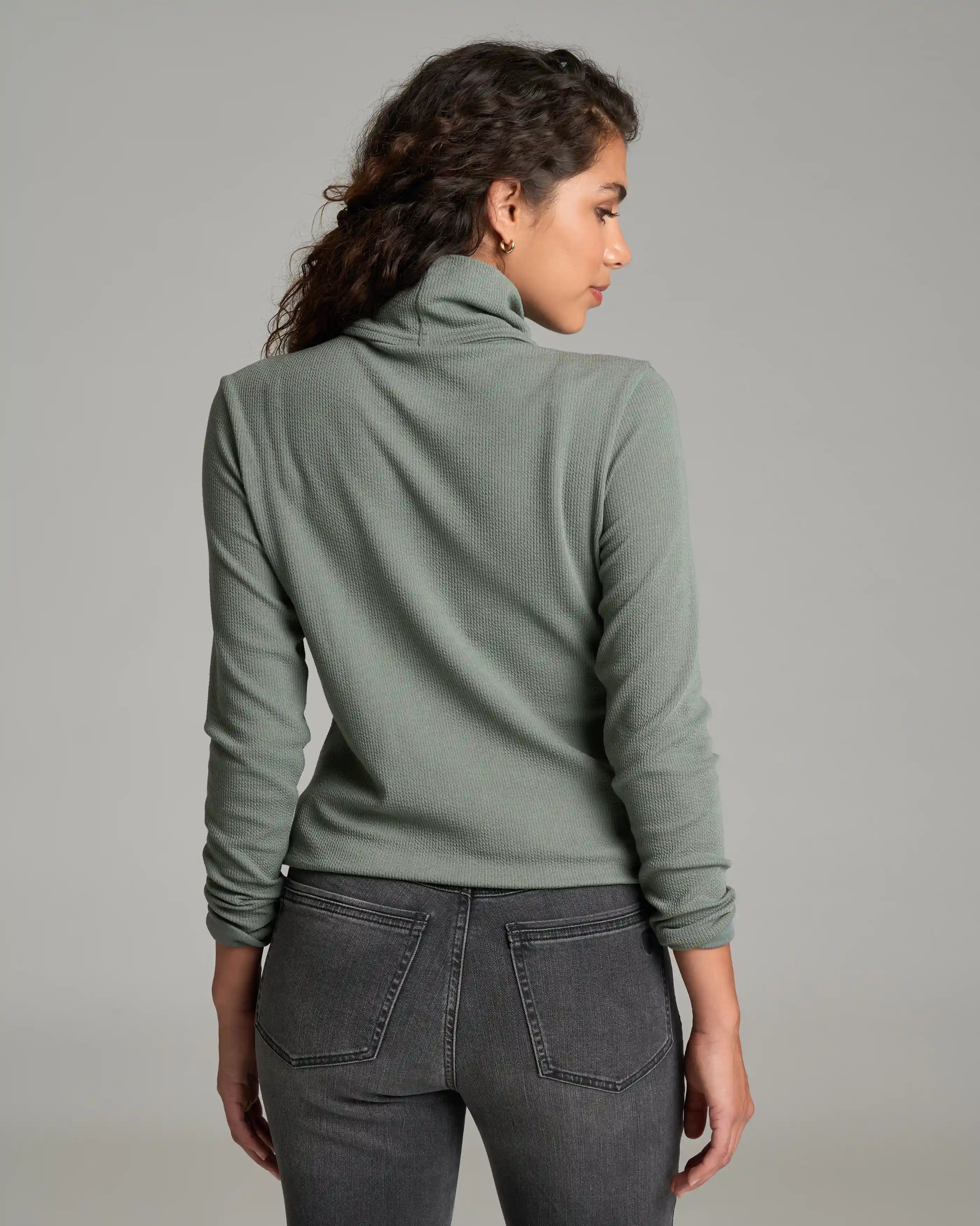 Remi™ Pullover Secondary image