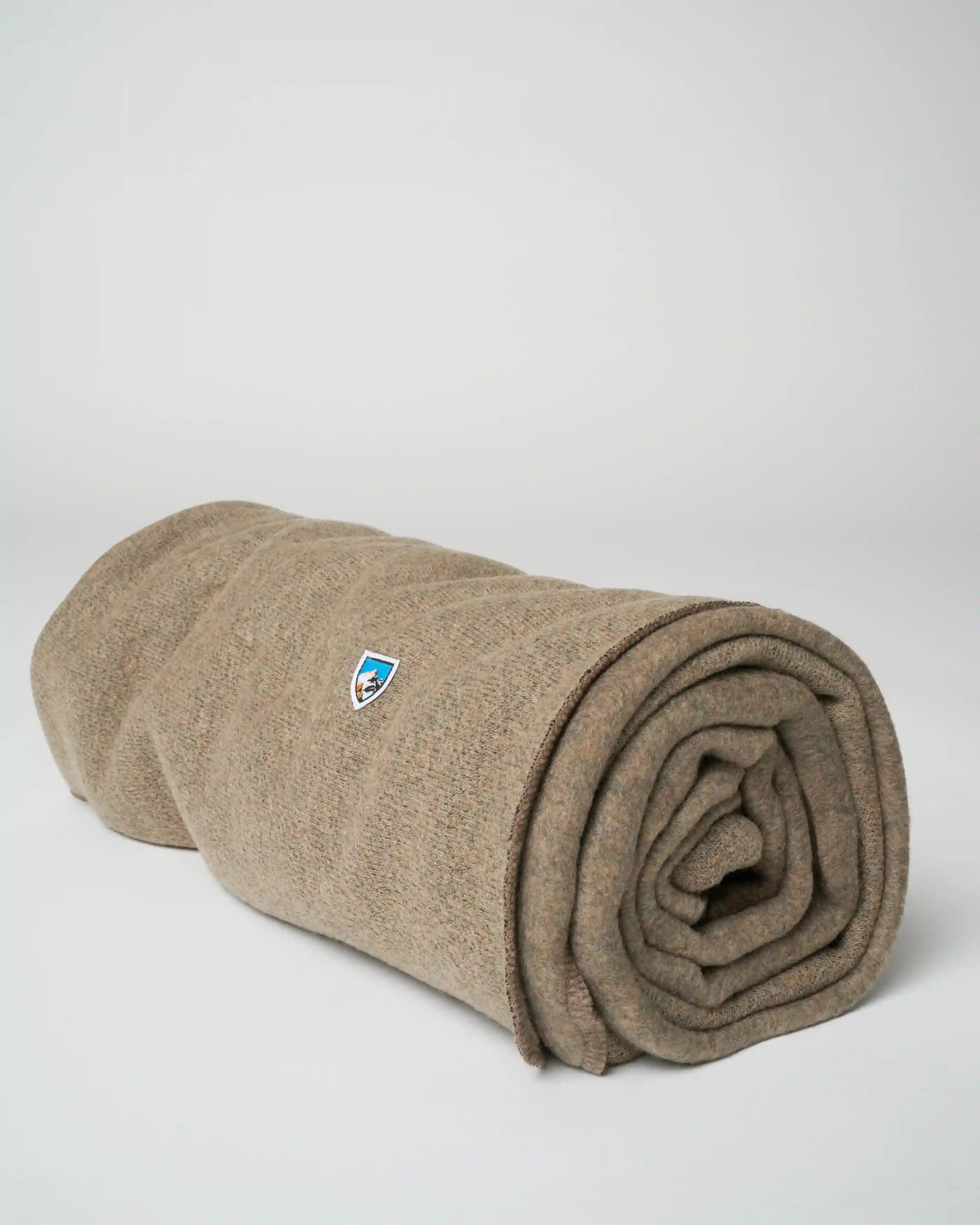 Alfpaca™ Blanket Secondary image
