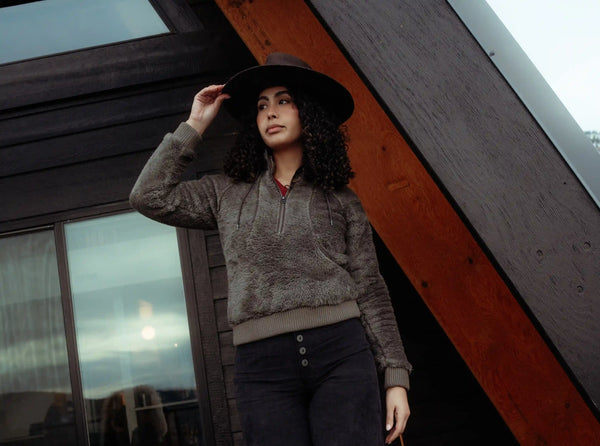 Avina™ Flight Pullover Hoody